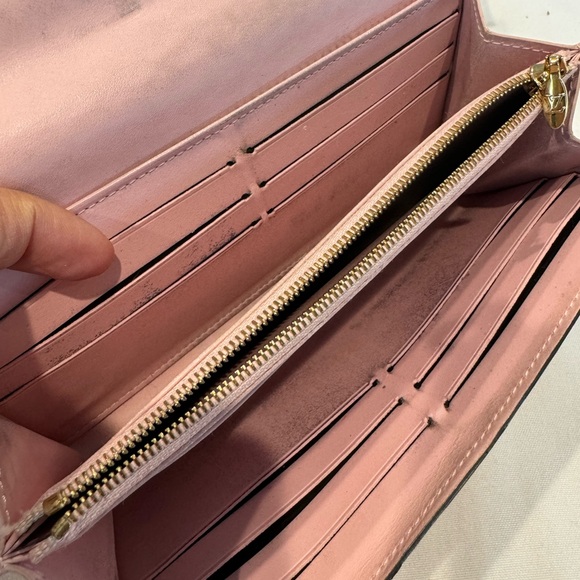 Authentic Louis Vuitton Sarah vernis wallet - Picture 2 of 14